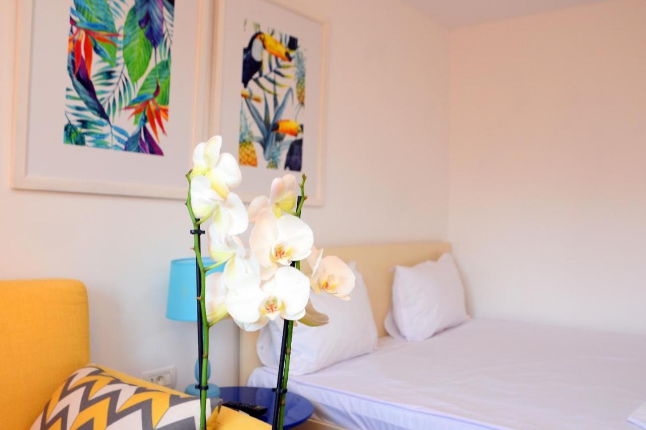 Spring Holiday Resort Neptun Bagian luar foto