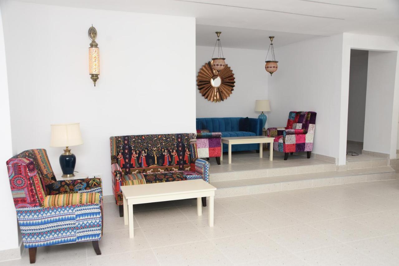Spring Holiday Resort Neptun Bagian luar foto